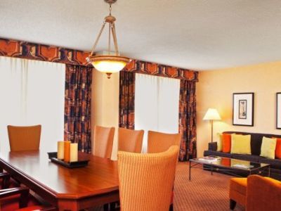 Sheraton Galleria Hotel 3*