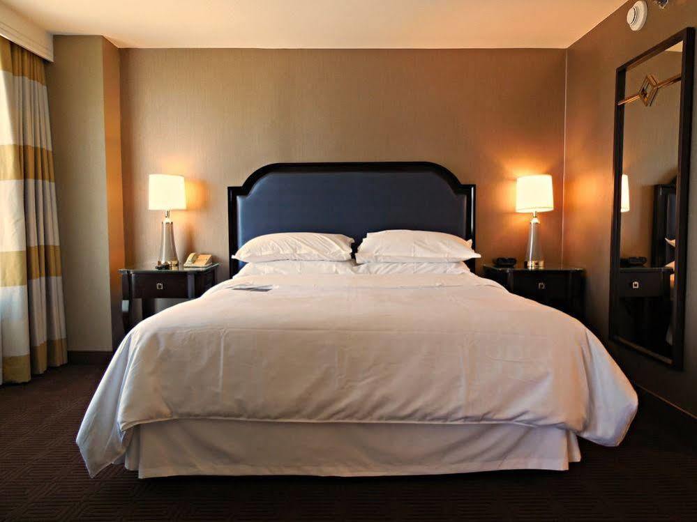Hotel Sheraton Galleria