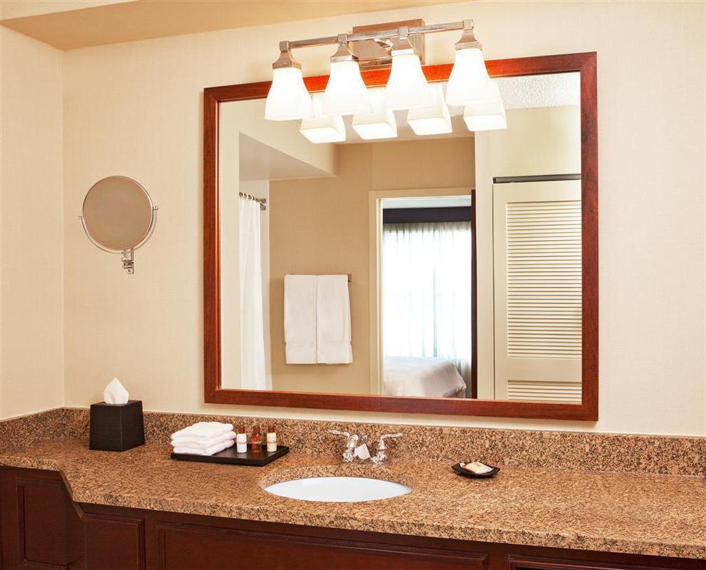 Hotel Sheraton Galleria 3*