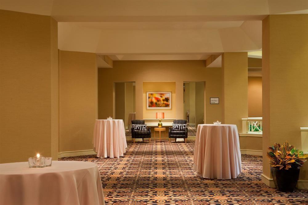 Sheraton Galleria Atlanta Hotel 3*